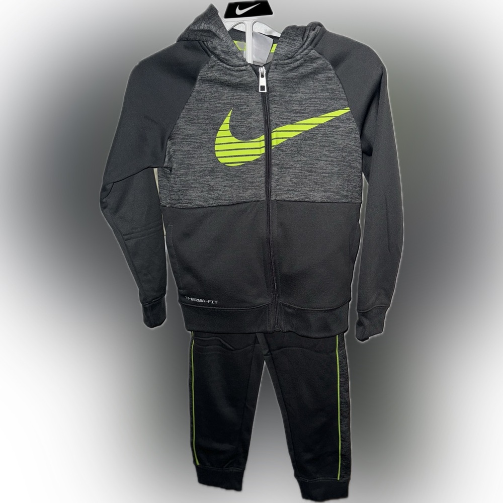Nike sweatsuit boys‼️NWT‼️
